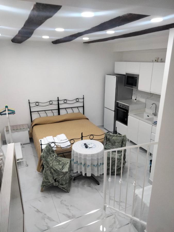 Casa Luisa Lejlighed Napoli Eksteriør billede